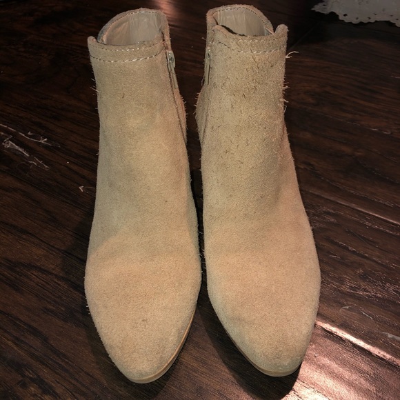 Tan ALDO ankle booties - Picture 2 of 8